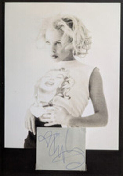 Kylie Minogue Signed & Mounted Autograph Page - "Princess Of Pop"
