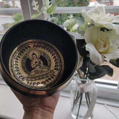 Hand Beaten & Engraved Singing Bowl Gift Set - 14cm - Teachings Buddha