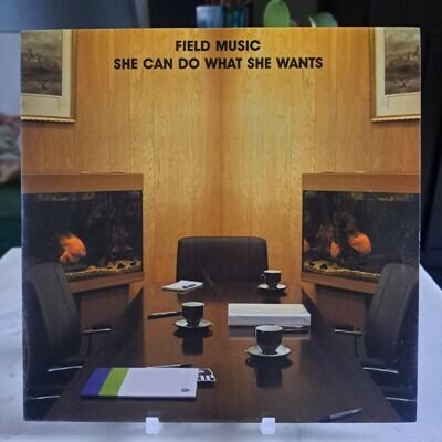 Field Music - She Can Do What She Wants 7"