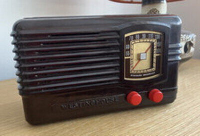 Westinghouse Midget Bakelite Radio