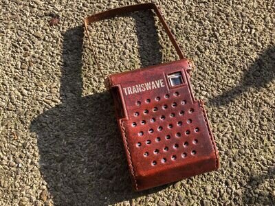 Vintage TRANSWAVE transistor radio in leather case
