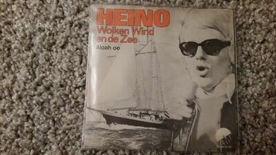 7" Single Vinyl Heino - Wolken Wind en de Zee SUNG IN DUTCH
