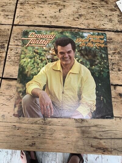 Conway Twitty Georgia Keeps Pulling Ring Vinyl LP/Inner USA 1st Press Plays Perf