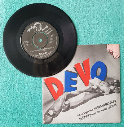 Devo – (I Cån't Gèt Mé Nö) Såtisfactiön. 1978 Original U.K. 7" single Stiff M/EX