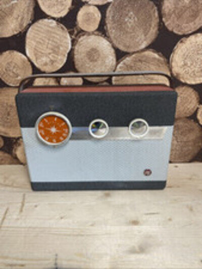 PYE Caribbean P152BQ “1956” Valve Vintage Battery Radio