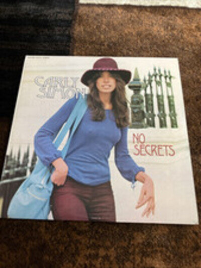 Carly Simon No Secrets Vinyl LP. Excellent