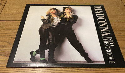 Madonna - Into The Groove/Everybody/Shoo-Bee-Doo 12" Single Vinyl W 8934