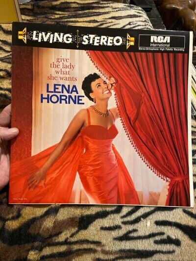 Lena Horne – Give The Lady What She Wants.RCA NL89459. Reissue Germany 1984
