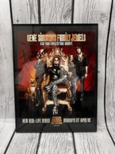 2006 FAMILY JEWELS TV Show - GENE SIMMONS - KISS Autographed