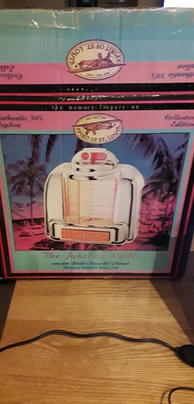 Jukebox Radio AM/FM & cassette Player Spirit Of St Louis Collectors Edition