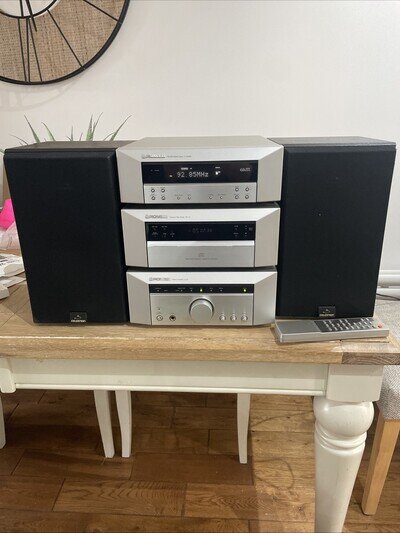 Pioneer stereo seperates