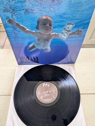 NIRVANA NEVERMIND 1991 Vinyl LP A1 B1 GEF 24425 + Upside Down Inner PROCLEANED