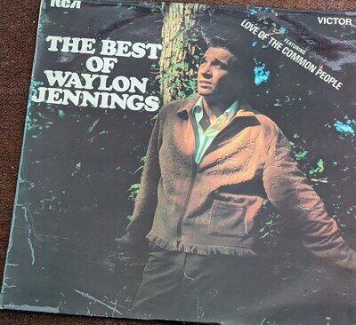 The Best Of Waylon Jennings. Vinyl Album. VG+ Condition