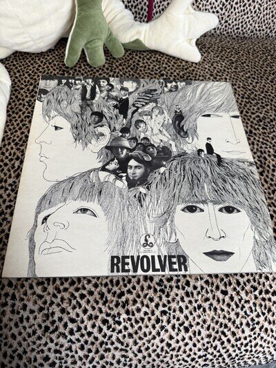 The Beatles Revolver LP Vinyl, Parlophone 1966 PCS 7009