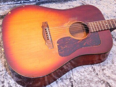 GUILD D-35 SB '71
