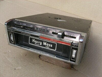 HARRY MOSS 8 TRACK PLAYER HARRY MOSS CAR STEREO 8 TRACK CASSETTE PLAYER 8 TRACK