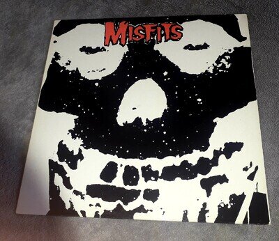 Misfits Wolfbane Records WR33 Vinyl VG+/EX condition.