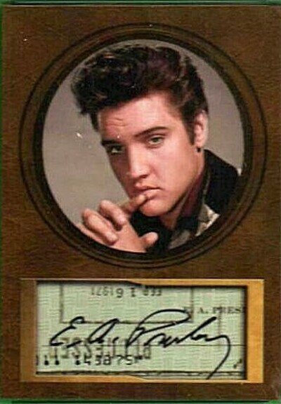 ELVIS PRESLEY / AUTOGRAPH CARD & COLLECTIBLES
