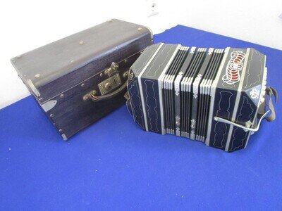 G5366) BANDONEON E. Long Saxony With Case