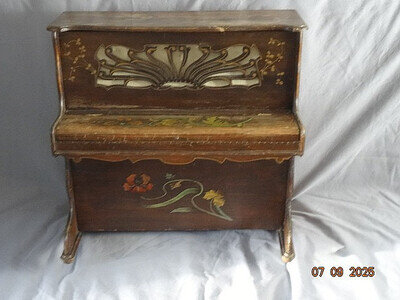R!R!R! ART NOUVEAU CHILDREN'S PIANO PIANO circa 1900 HBT 46 x 49 x 24 cm!!!