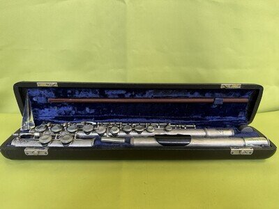 Piccolo flute A. Wunderlich Wernitzgrün 5149 in case