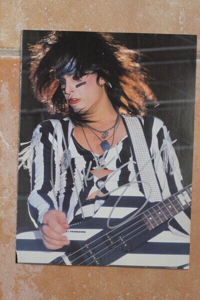 Nikki Sixx Signed Motley Crue 8x10 Magazine Photo Autographed The Dirt 1986 Tour Nikki Sixx Signed Motley Crue 8x10 Magazine Photo Autographed The Dirt 1986 Tour