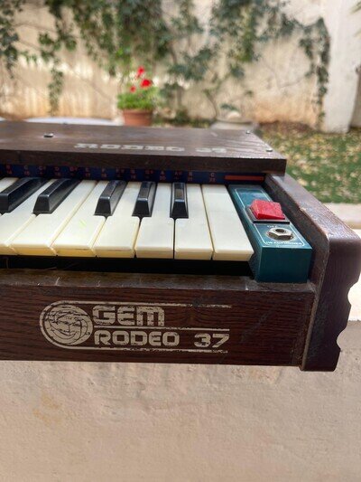 Vintage GEM Rodeo 37 Portable Combo Organ / Keyboard – Rare Italian 1970s