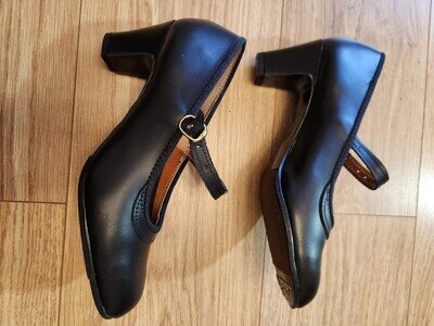 Flamenco Shoes size 37 - beginners
