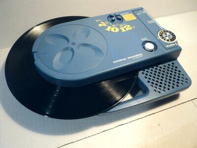 1970 National Panasonic SG-345 Record Player Radio Portable "Funnygraph" vintage