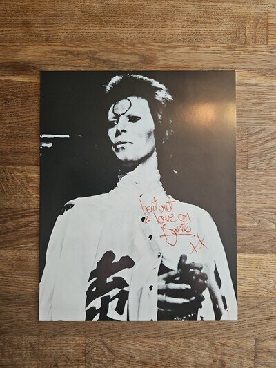 1973 David Bowie Ziggy Stardust Fan Club Photograph with Printed Autograph