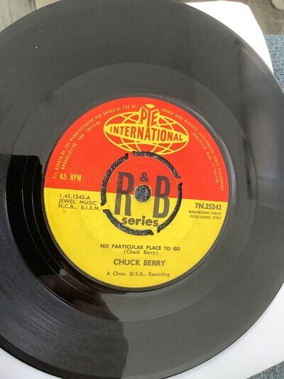 Chuck Berry. No particular place to go. . 7” vinyl. 1964. Pye