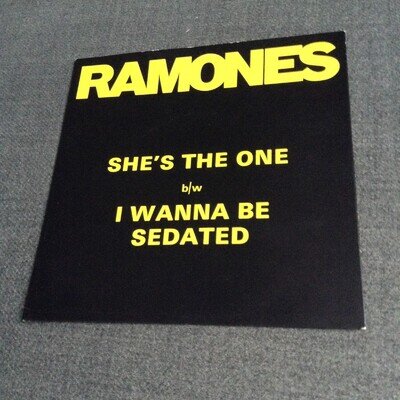 The Ramones - She's The One 7" (Punk/Rock/New Wave) SIRE RECORDS 1978
