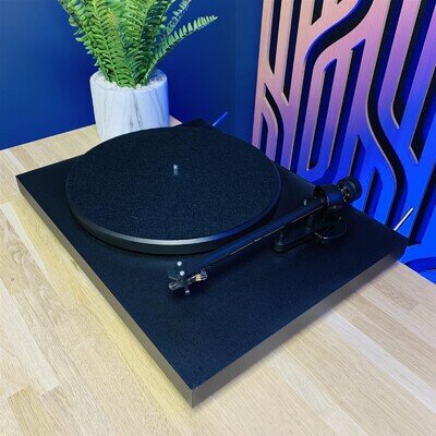 Pro-Ject Debut III Turntable Record Player w/Ortofon OMB 5E Cartridge & Stylus