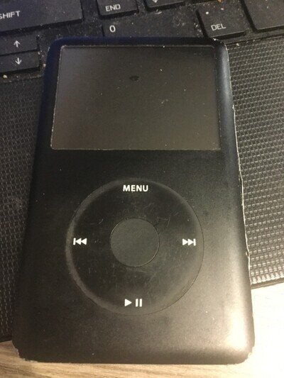 faulty Apple iPod Classic 80GB Black for parts.