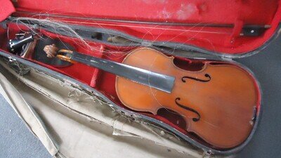 Old 4/4 Size Violin. Spares Or Repair.