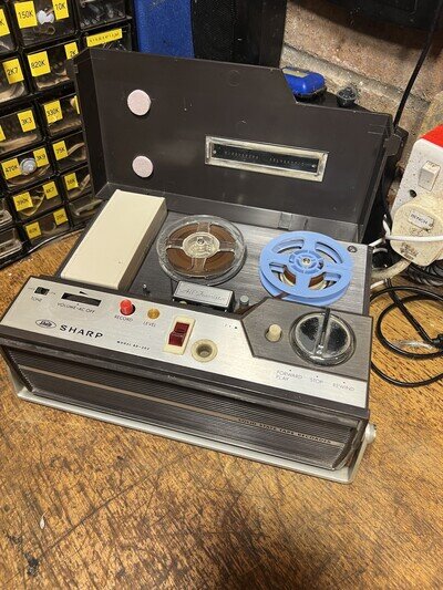 Sharp RD 303 Vintage Reel to Reel Tape Recorder - Full Working Order