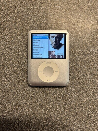Apple iPod Nano 3rd Generation 8gb A1236 8gb Silver