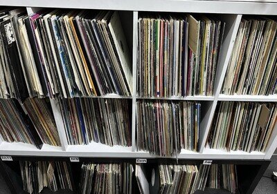 8 xUSED FUNK/SOUL/DISCO/80s music 12 inch vinyls