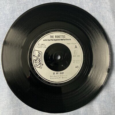 The Ronettes with Phil Spector wall of sound Be My Baby 7” 2010 003 v good +