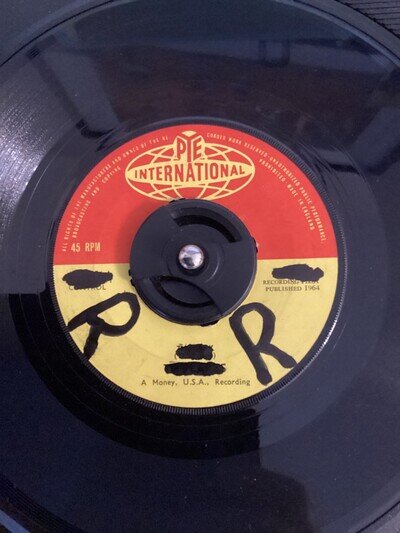 THE LARKS - The Jerk, 7” vinyl Northern Soul UK ‘64 (Pye International) 7N.25284