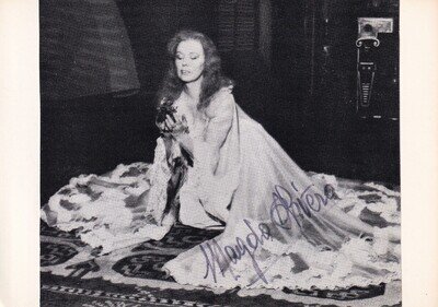 AUTOGRAPH and IMAGE PASTED ON CARD OF OPERA SINGER Magda Olivero soprano Adriana