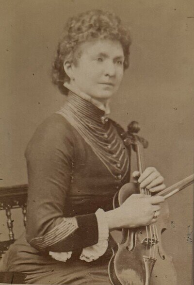 Wilma Neruda, Lady Hallé, Autograph Photo, violinist