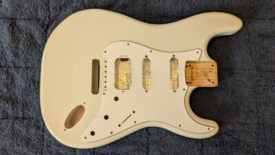 Warmoth USA Stratocaster Body Olympic White HSS Pickguard