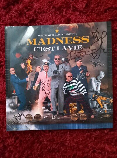 Madness 'C'est LaVie' 12" Vinyl Double LP Album Record Fully Signed and Mint