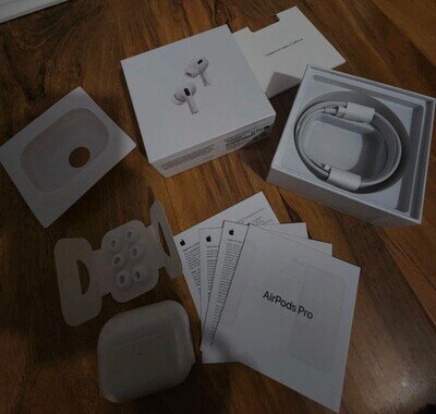 Apple AirPods Pro 2nd Generation With MagSafe Wireless Charging Case, White