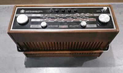 Vintage Dynatron Atlantis Radio Rare Collectible Untested