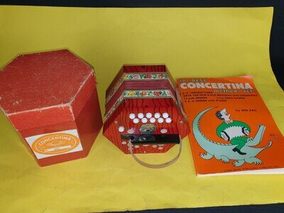 Scholer Vintage Concertina With Floral Pattern Made In Germany -With Box & Music