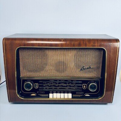VINTAGE WOODEN BUSH VALVE RADIO RECEIVER VHF64 - WORKING