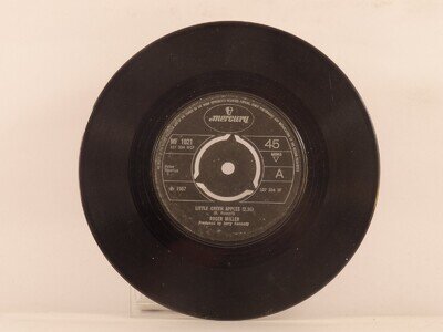 ROGER MILLER LITTLE GREEN APPLES / OUR LITTLE LOVE (118) 2 Track 7" Single inclu