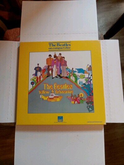 RARE BEATLES YELLOW SUBMARINE BOX SET HMV- GEORGE MARTIN AUTOGRAPH